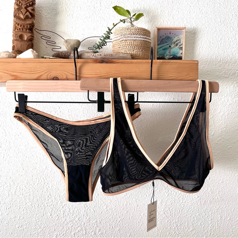 ACACIA Set in Ash mesh